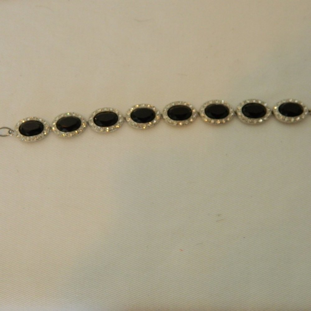 Monet Jewelry Set - Picture 4 of 8